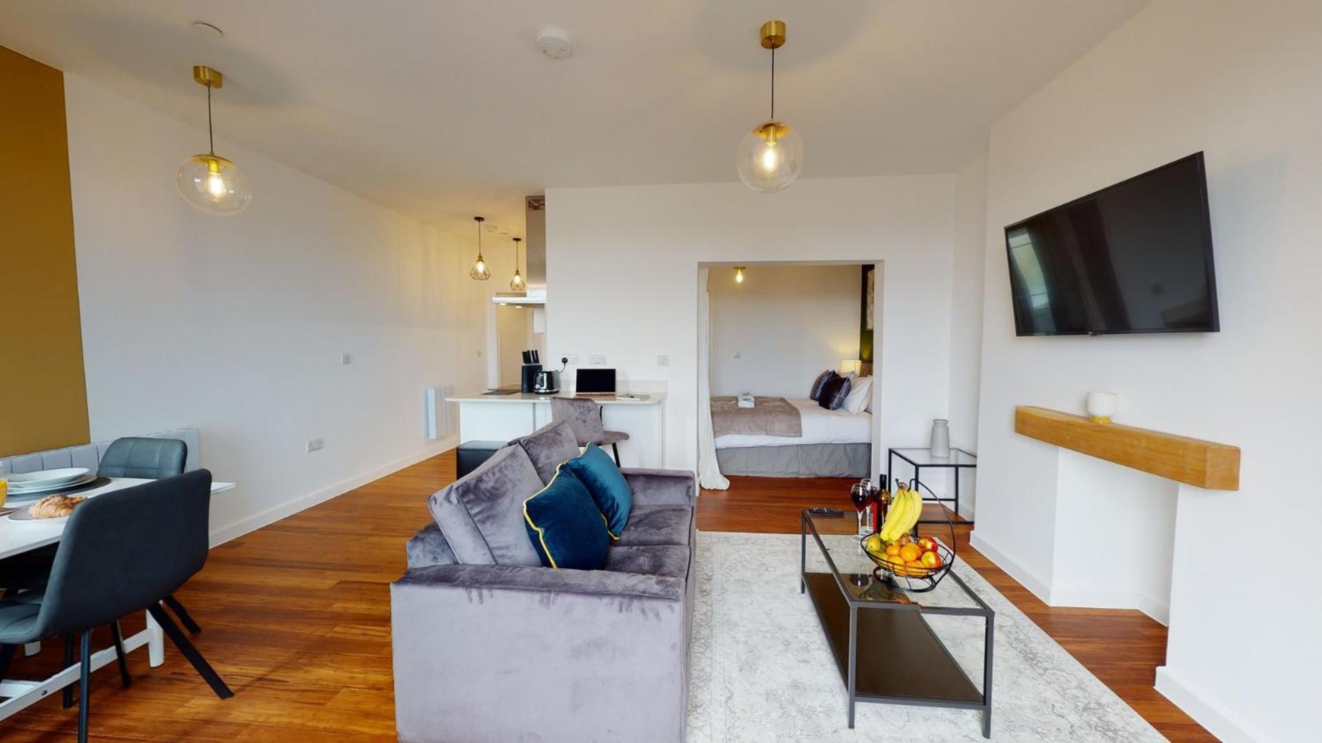 Studio Apartment With 65" Smart Tv Newport  Buitenkant foto