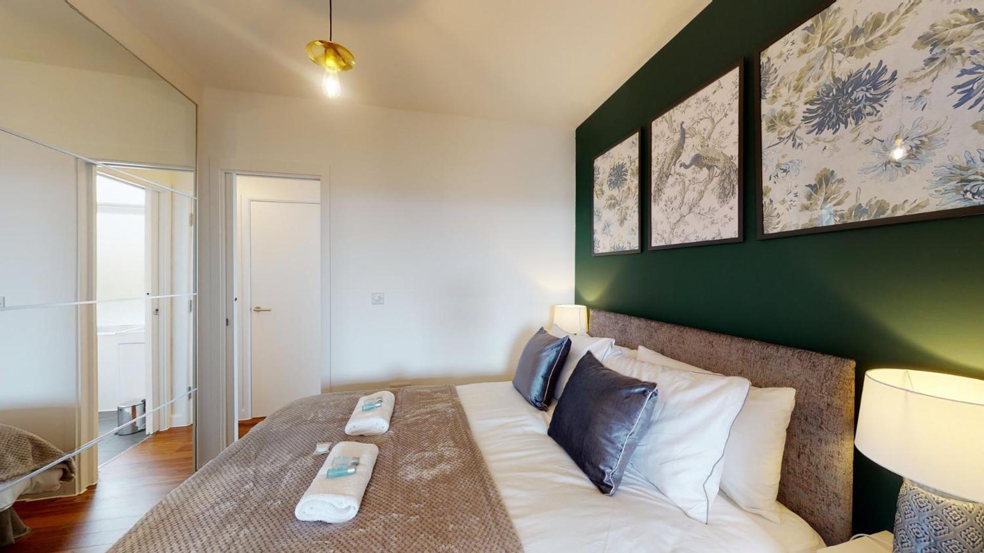 Studio Apartment With 65" Smart Tv Newport  Buitenkant foto