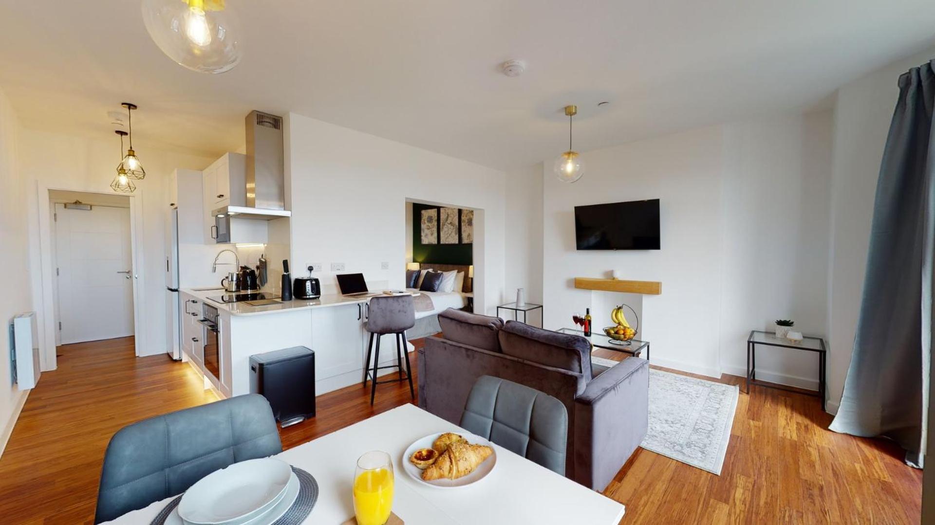 Studio Apartment With 65" Smart Tv Newport  Buitenkant foto